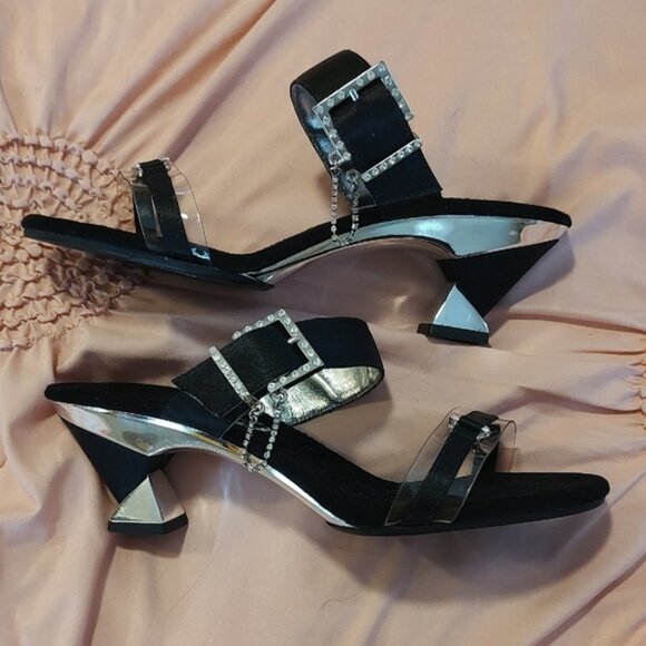Onex Strappy Sandals Black and Silver with Rhinestone Buckle Kitten Heels Size 7 - Picture 1 of 10